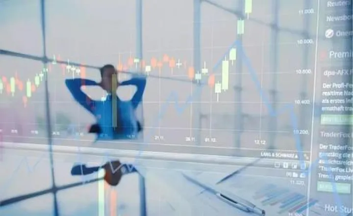 期货和股票交易中的弱点(期货交易比股票交易的优点)_https://www.hougads.com_恒指直播室_第1张