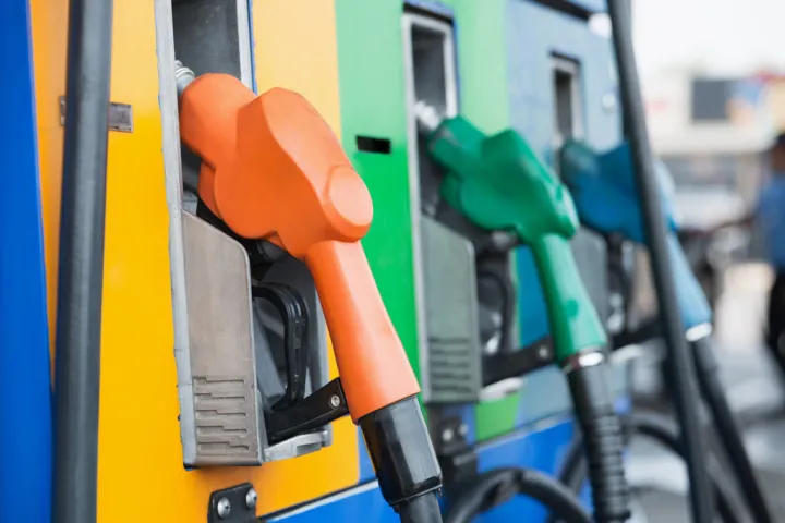 燃料油期货什么时候上市的(燃料油期货最新行情)_https://www.hougads.com_恒指期货_第1张