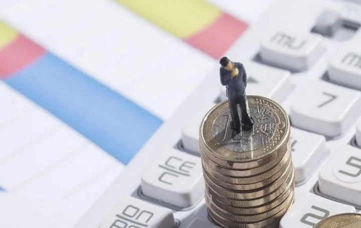 期货手续费调高是利好还是利空(期货手续费提高有什么影响)_https://www.hougads.com_恒指直播室_第1张