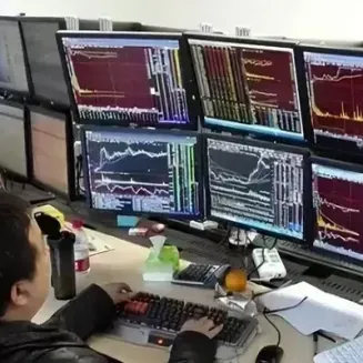 期货中散户如何生存交易(期货市场散户能活多久)_https://www.hougads.com_恒指学院_第1张