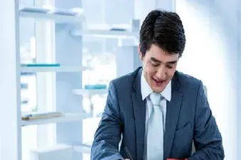 期货是人做的吗(期货是人为可以控制的吗)_https://www.hougads.com_恒指直播室_第1张