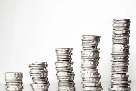 c2303玉米期货合约交割日期(玉米c2503期货)_https://www.hougads.com_恒指期货_第1张